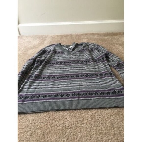 croft & barrow Sweaters - Croft & Barrow Women's Gray Striped Sweater Size Medium